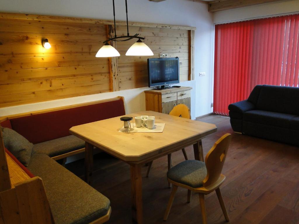 Appartement Gipfelsturm Haus im Ennstal Szoba fotó